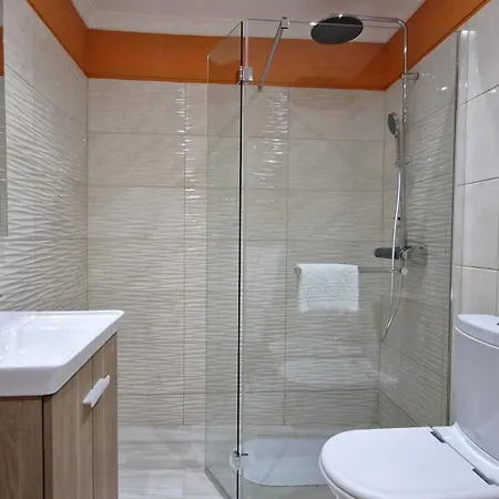 Cliff Refuge By Lovelystay